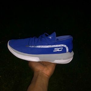 Under Armour Men's SC 3ZER0 III Basketball Shoe, 9.5